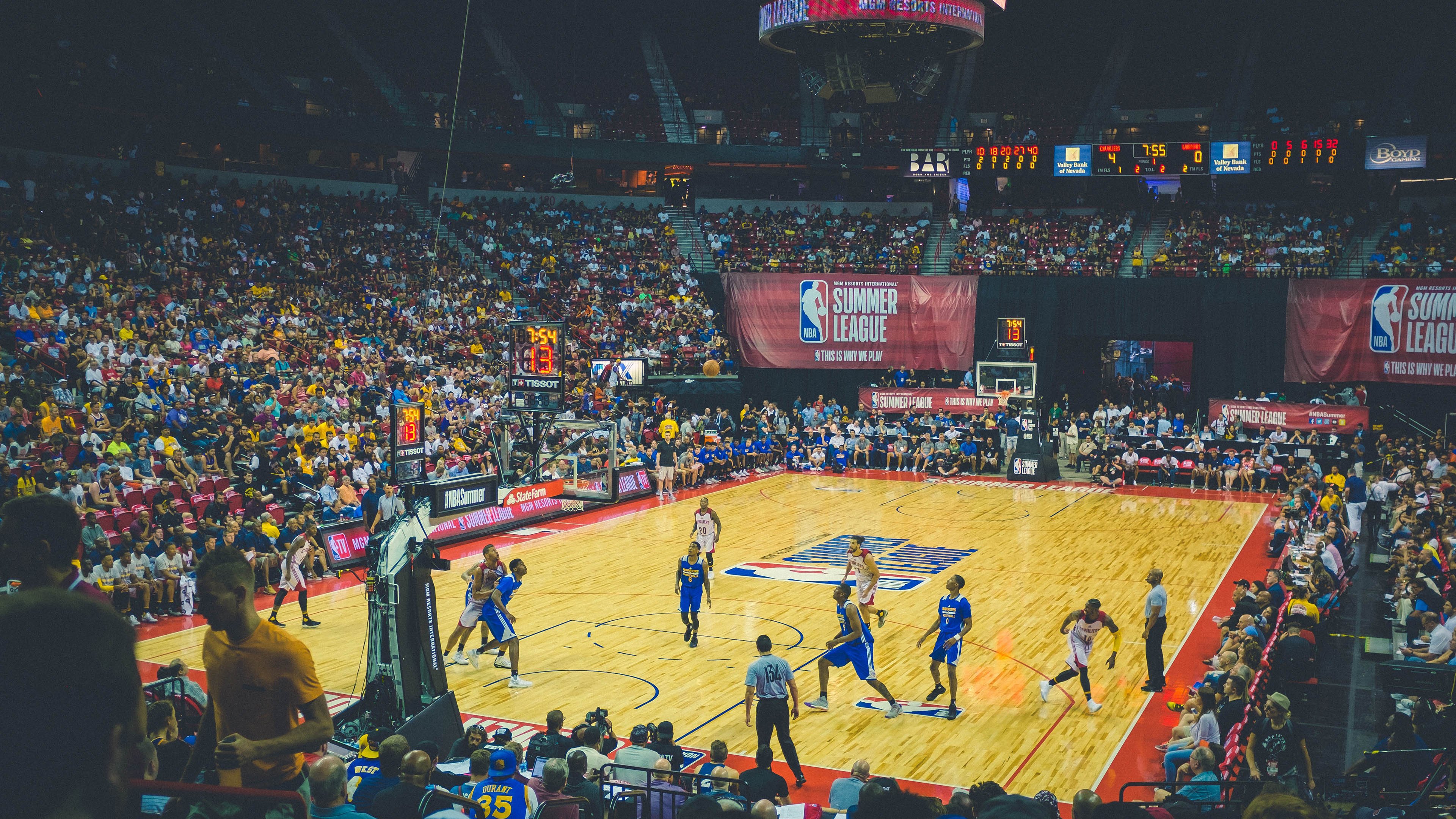 南非羚羊队：以强硬的防守反击与多点进攻锁定胜局，南非跳羚队